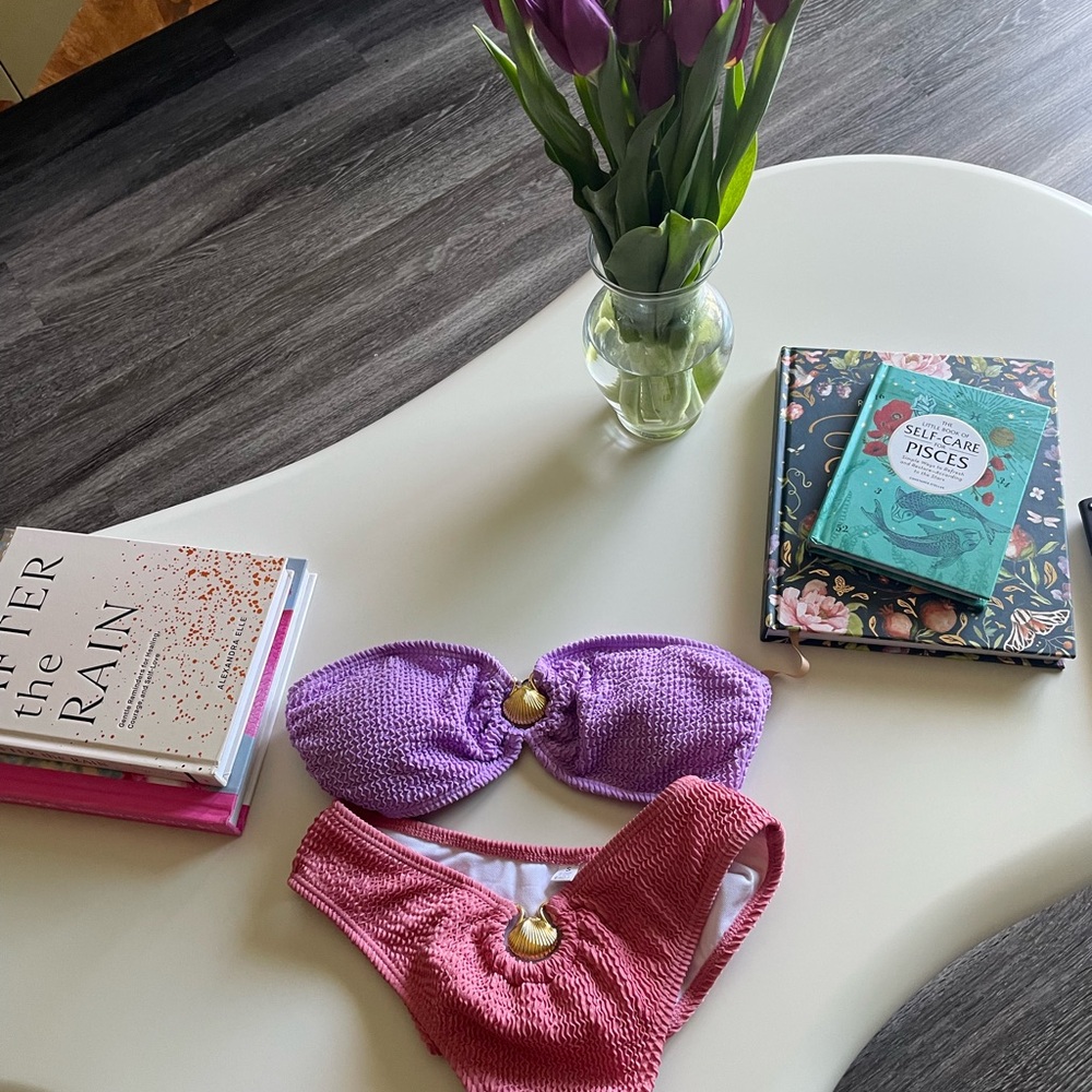 Ariel bikini. Pink and purple ribbed/ruched bikini🤩